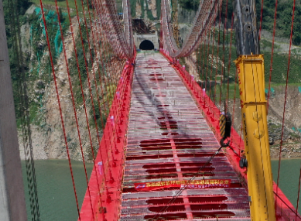 冠航手拉葫蘆參與懸索橋的修建